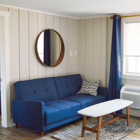 Coastal Suites Resort Beulah エクステリア 写真