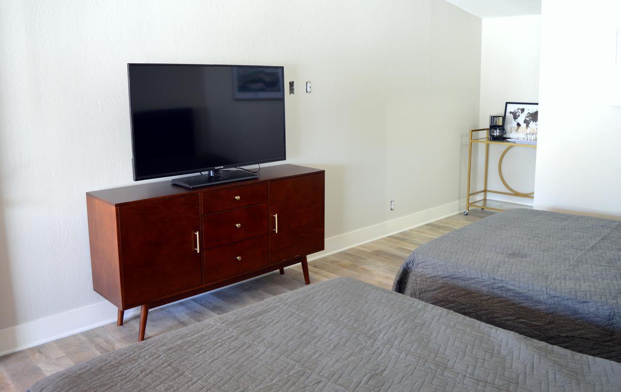 Coastal Suites Resort Beulah エクステリア 写真